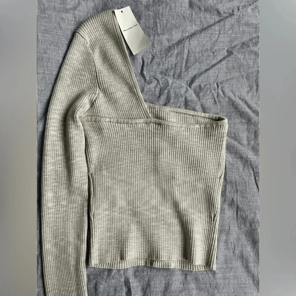 Abercrombie & Fitch one shoulder Top - Picture 2 of 4